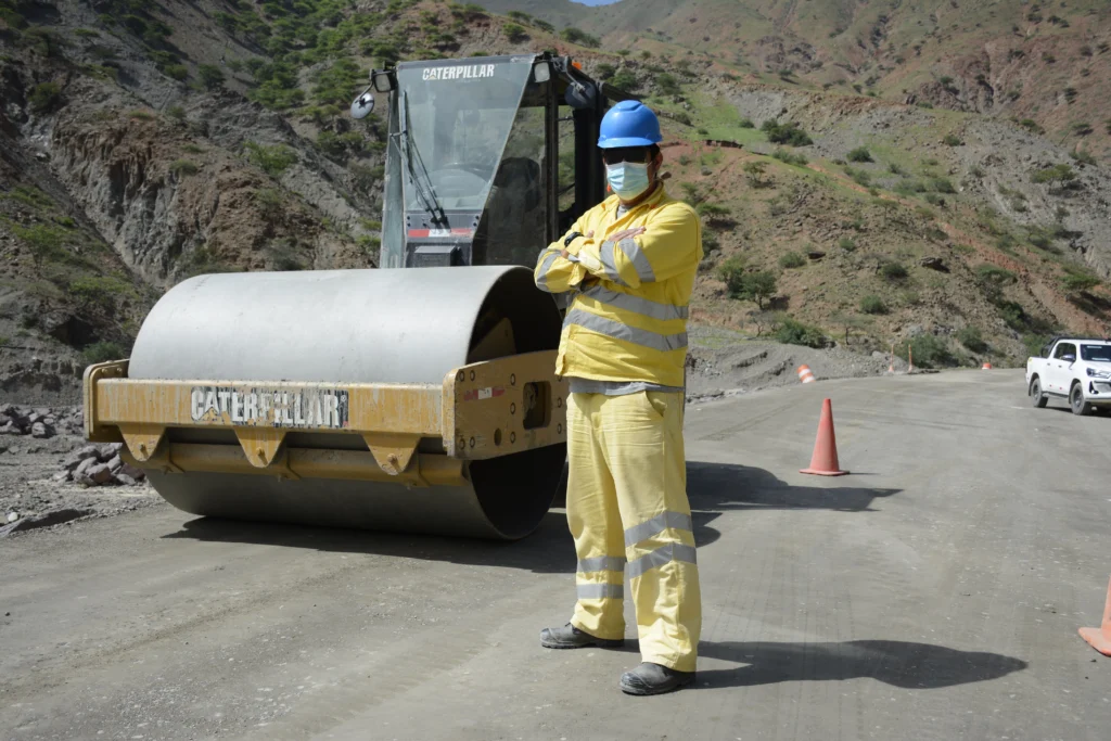 Trabajador con implementos de seguridad